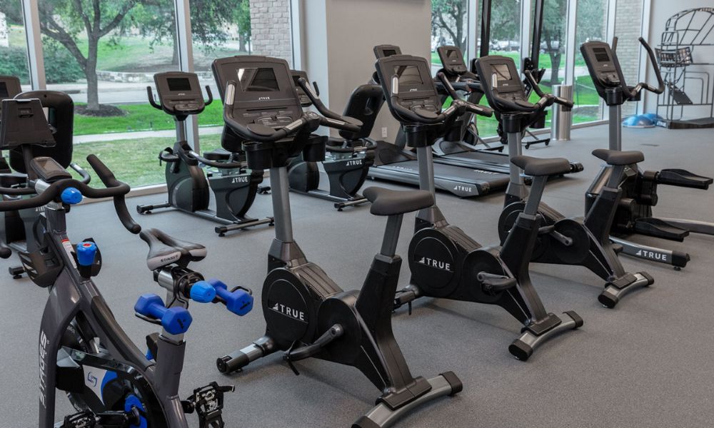 Why Colleges Should Invest in Workout Equipment